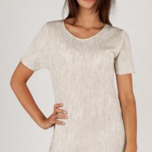 NWT Italian Asymmetric Knit Linen Dress with Handmade Floral Applique L cream - Picture 3 of 9